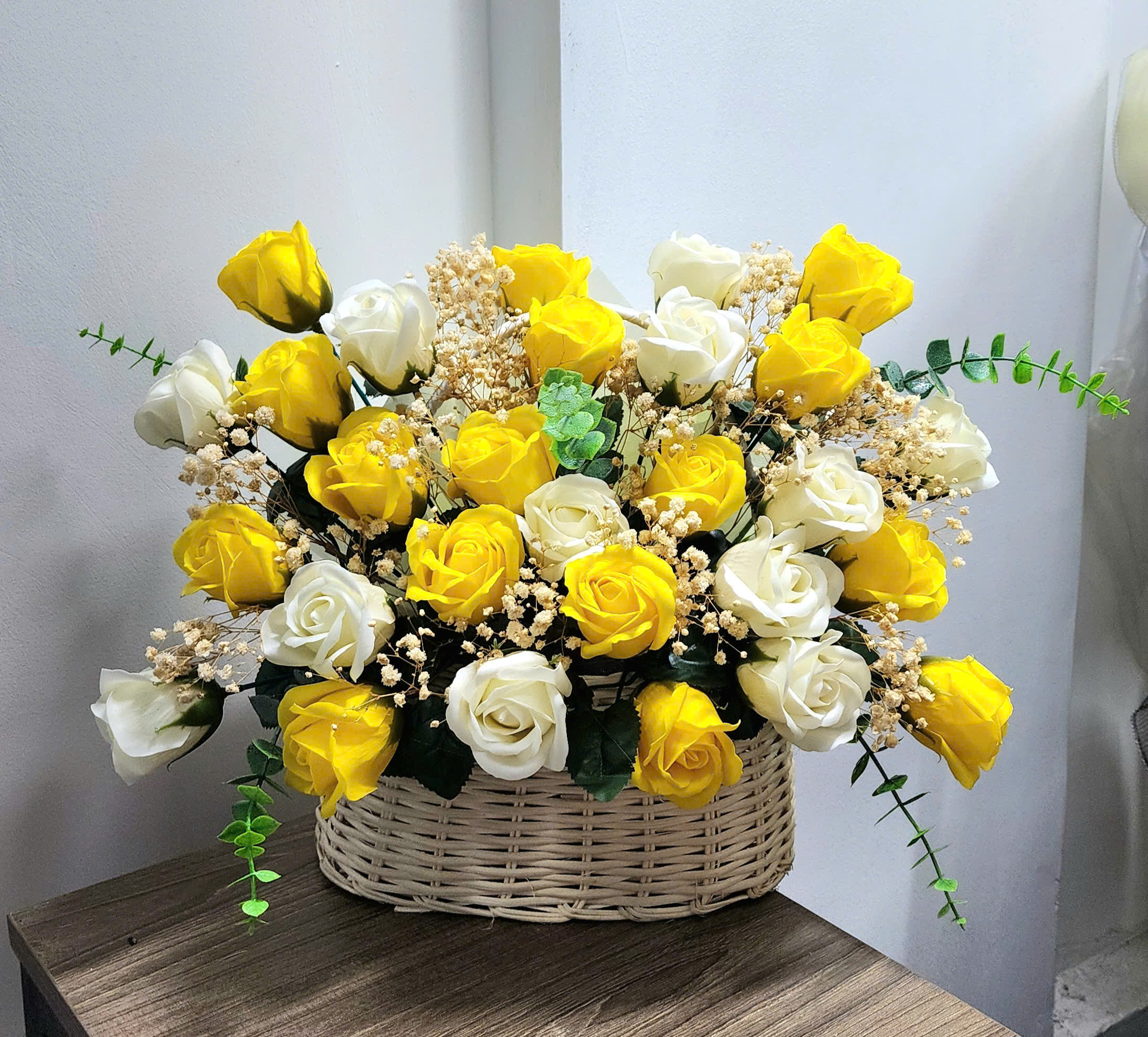 Giỏ Hoa Sáp Thơm - Hy Vọng